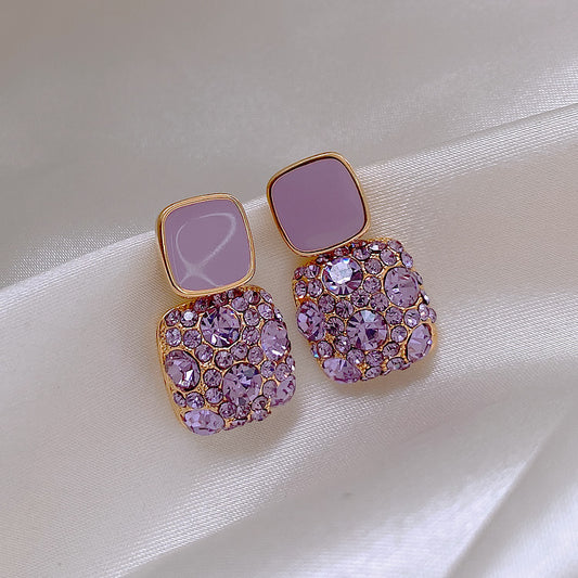 Boucles d'oreilles pendantes en diamant carré violet